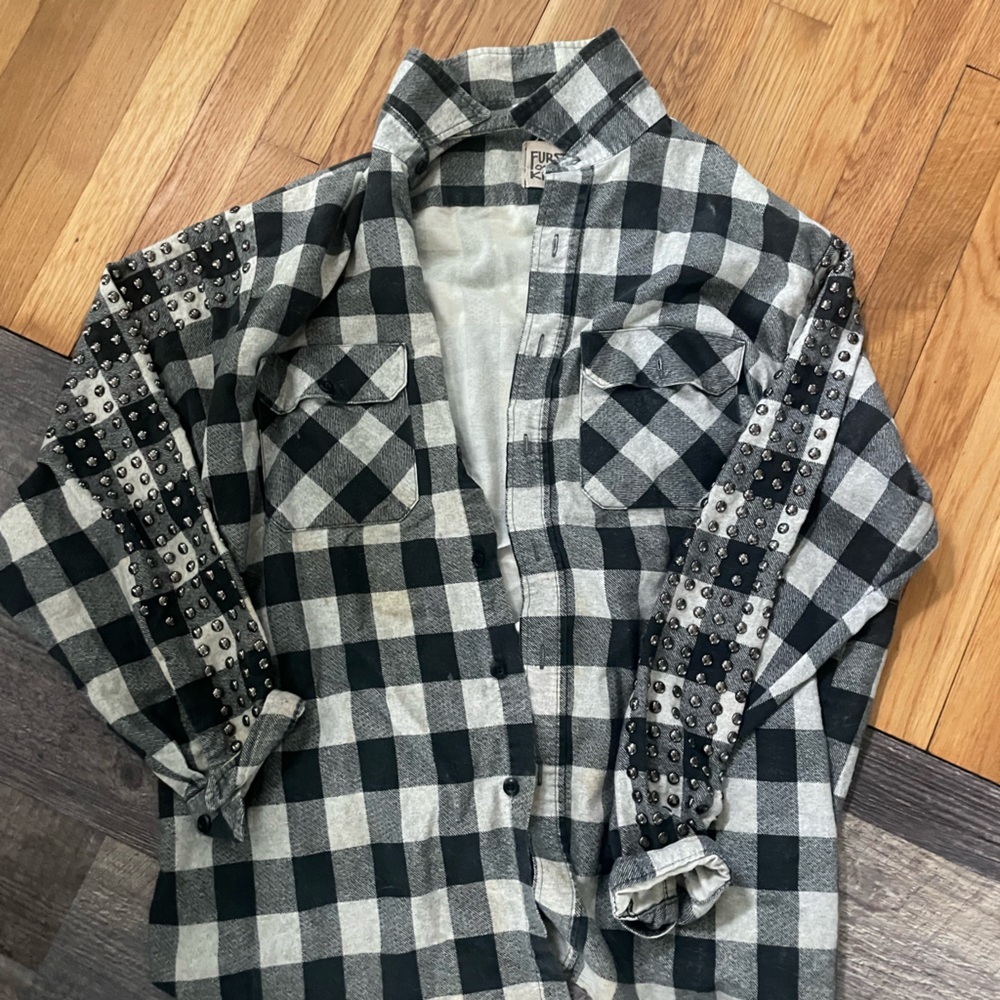 Lf oversized black and white flannel with arm embellishments